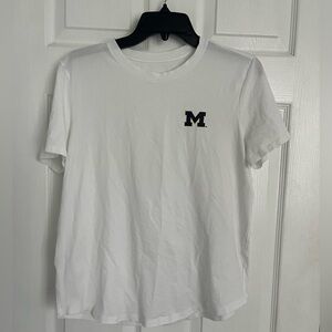 Michigan lulu lemon top